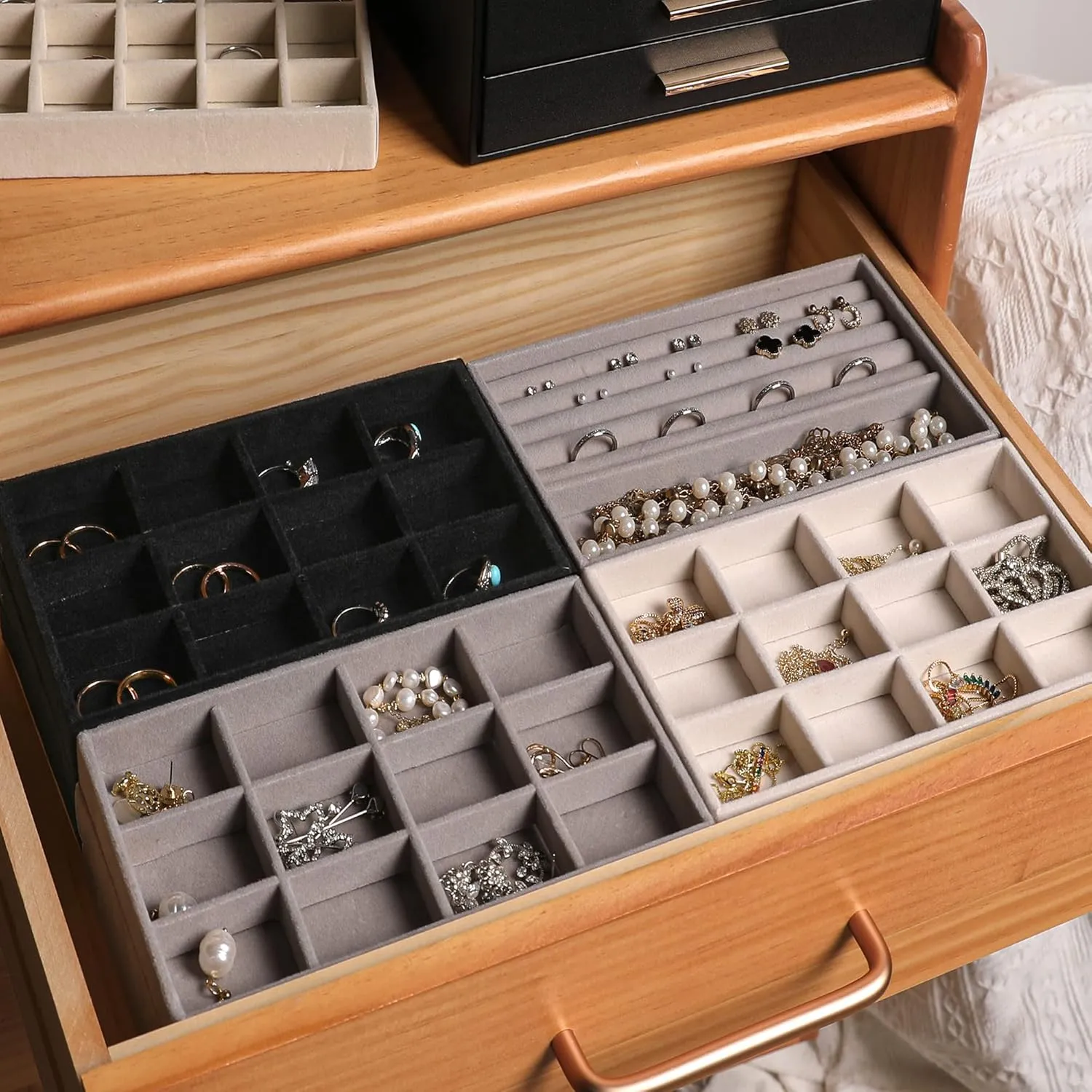 Frebeauty Jewelry Organizer Tray,Stackable Velvet Jewelry Trays,Drawer Inserts Earring Organizer For Women Jewelry Storage Display Case for Rings Stud Necklaces,Set of 6(Pink)