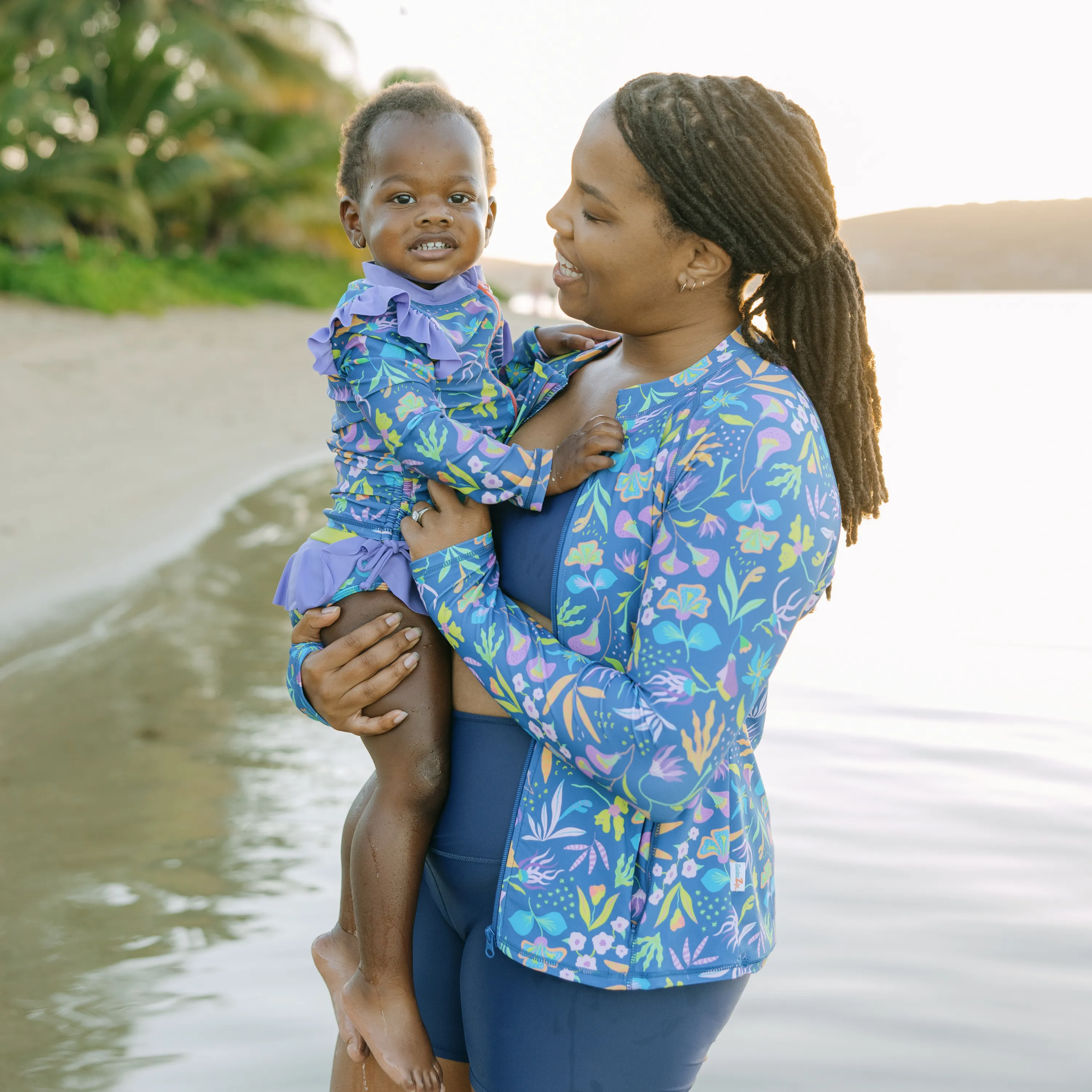 Women's Long Sleeve Rash Guard with Pockets | "Tropadelic"